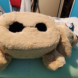 2 dog cup holders  for any age ,very cup on a table or office area or in a kids